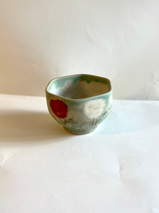 Small angular flower cup