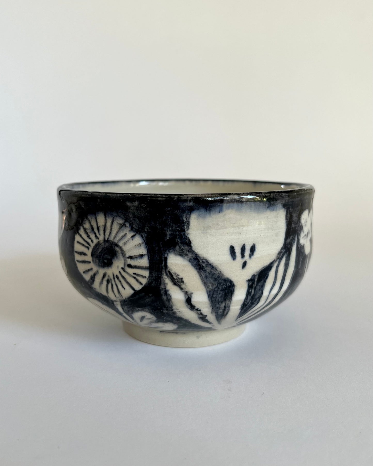 Tea bowl With Flowers