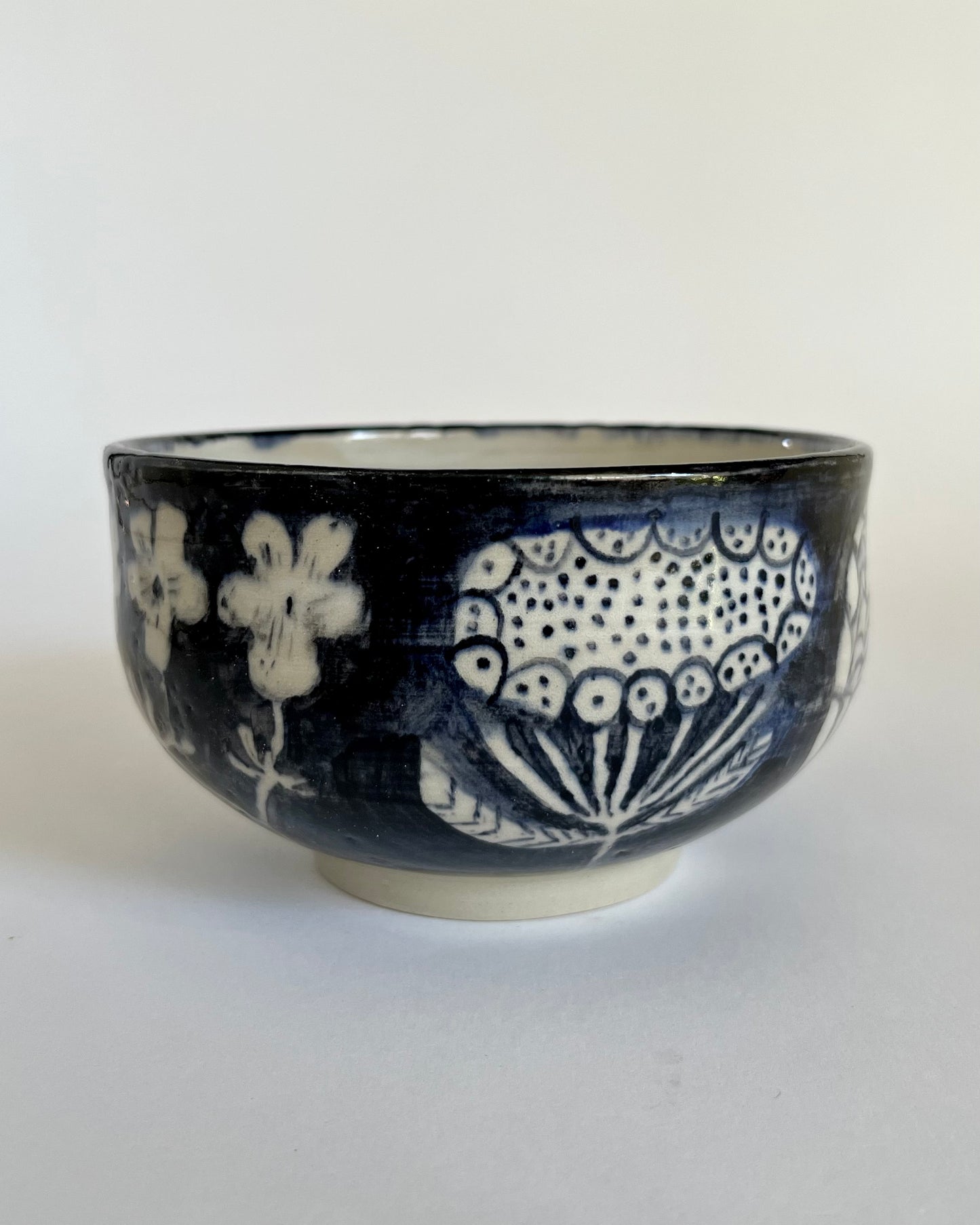 Tea bowl With Flowers