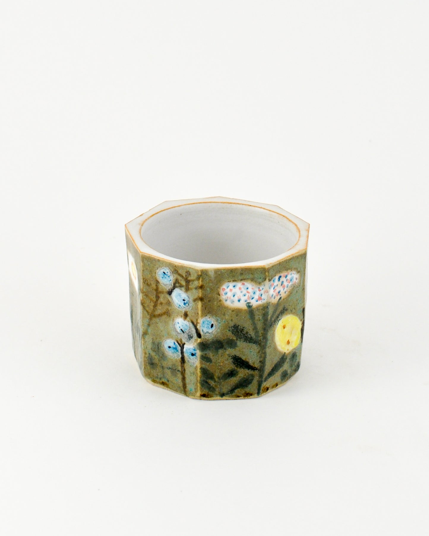 Angular cup ”Cuivre”