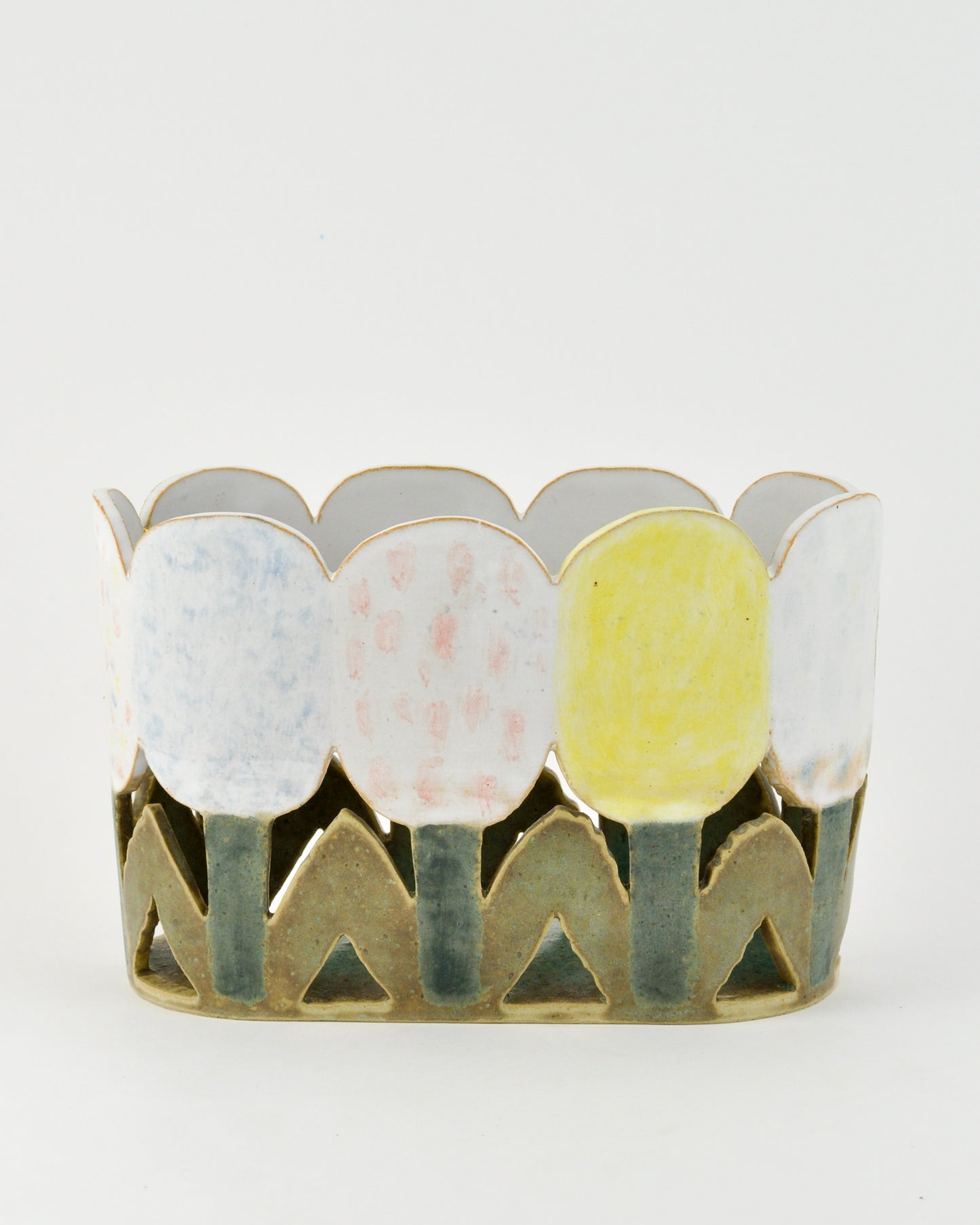 Estate - Flower cut-out pot