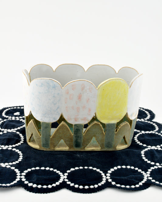 Estate - Flower cut-out pot